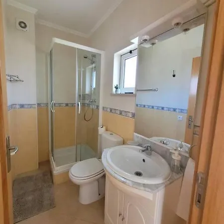 Seaview Garden Pool 5 Min Walk To Lagos 公寓